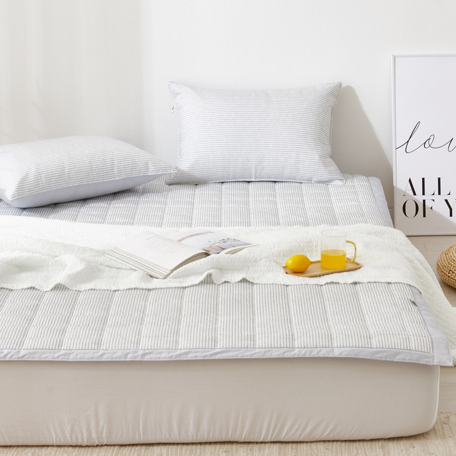 지베딩 국내 제조 스트라이프 듀라론 냉감패드, 그레이