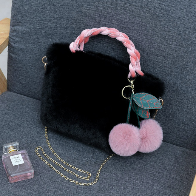 엘쏘 앵두 장식 체인 퍼 토트백