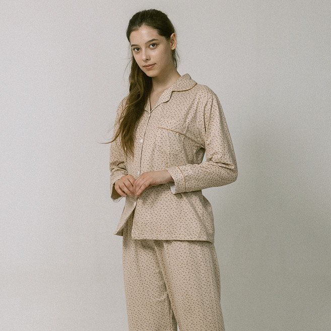 안나앤코 여성용 스탬프플라워 긴팔 잠옷 파자마 홈웨어 상하의 세트