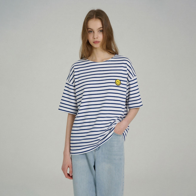 에이비플러스 여성용 스마일패치 스트라이프 라운드 반팔 티셔츠 LSA2MK36E