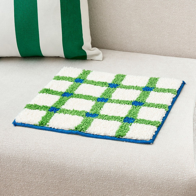 모던하우스 터프팅 체크 패턴 사각방석