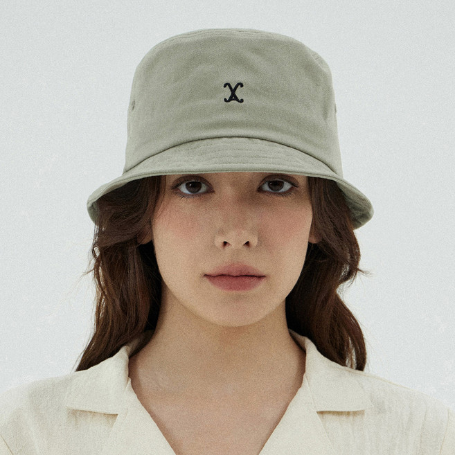 바잘 VA 커브드 로고 숏 바이저 버킷햇