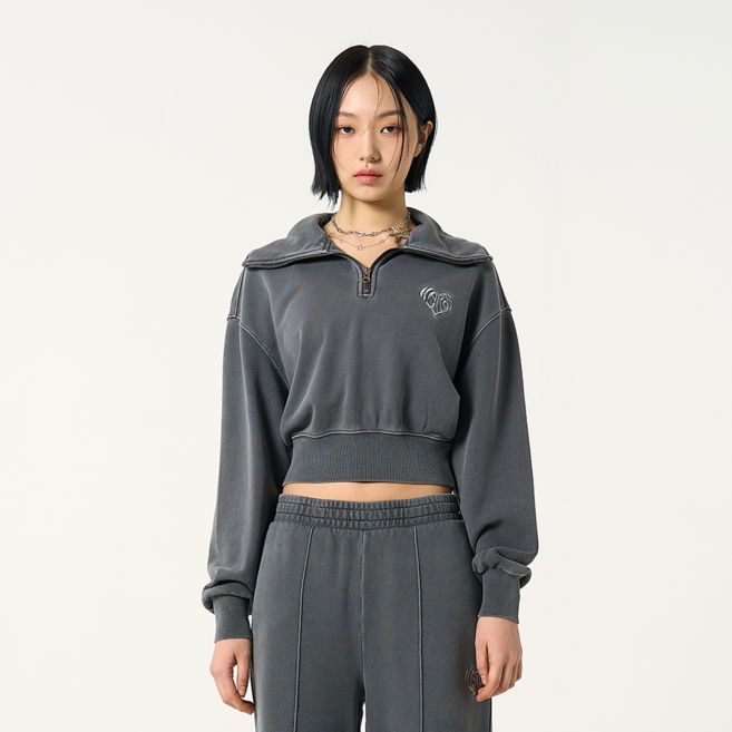 널디 우먼스 수플레 피그먼트 크롭 스웻셔츠