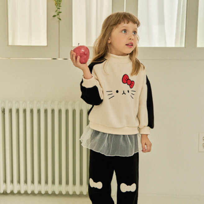 키키모라 아동용 헬로 캣 맨투맨