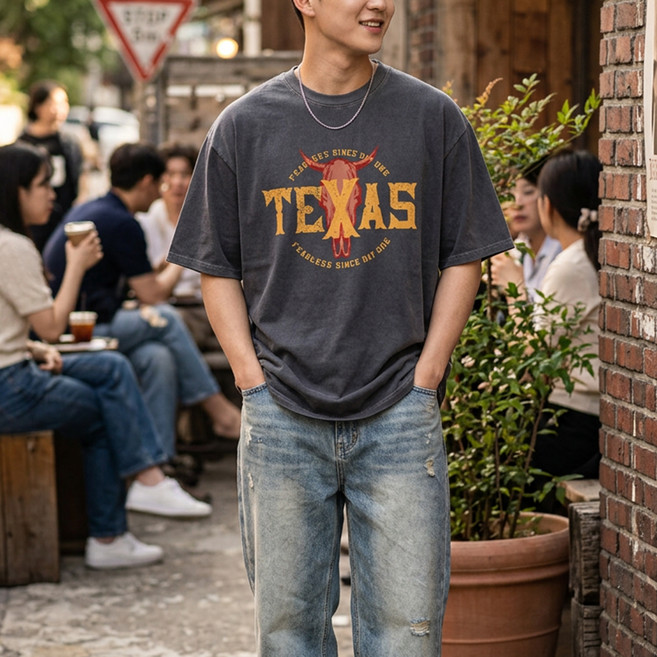 일루소 텍사스데이원 피그먼트 싱글 반팔 티셔츠