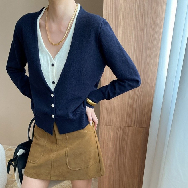 아이엠몽 여성용 베이직핏 단추 브이넥 긴소매 가디건 R5W115