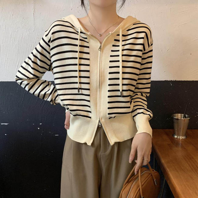 andstyle 女款 Love Stripe 雙向拉鍊連帽針織外套 261951