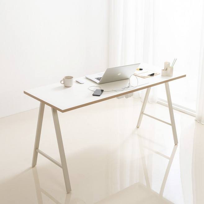 리바트 프레일 콘센트형 1500 일자책상 방문설치, 화이트