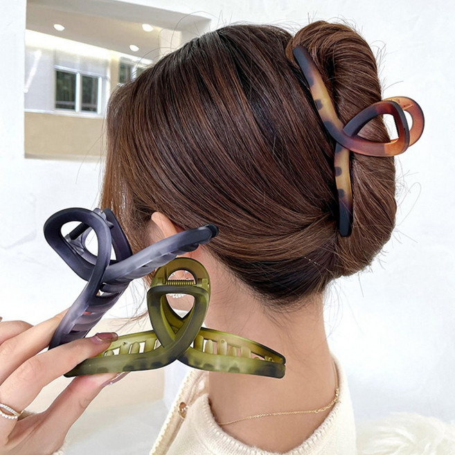 하우블리 내추럴 반묶음 올림머리 헤어 집게핀 3종 세트 13cm