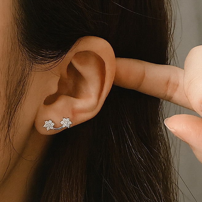 gelluna 女用醫療鋼花朵方晶鋯石花朵層次感耳骨耳垂槓鈴球型耳環 P-887