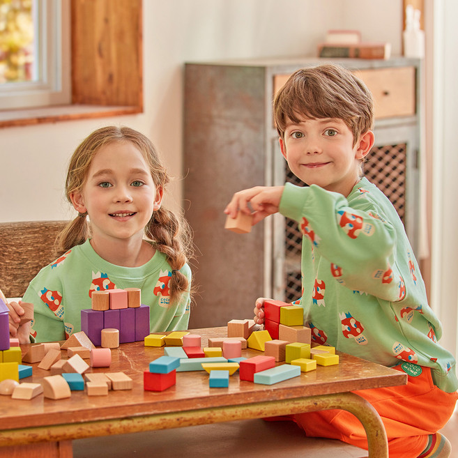 코코모메 아동용 네크라인 올오버 맨투맨 CCM2003