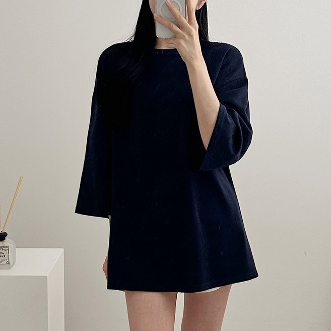 Lamir 女款大尺碼寬鬆柔軟圓領長版T恤