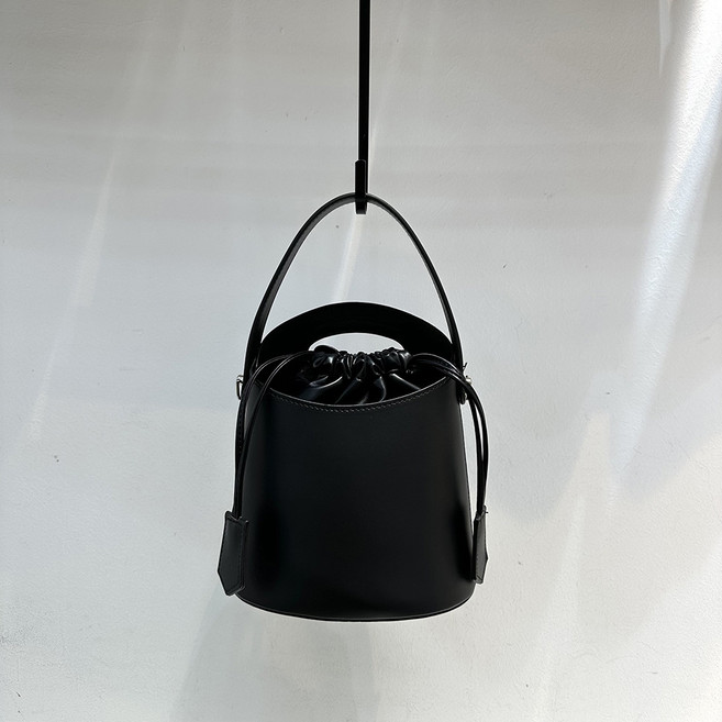 엘리너 미니 버킷 토트 크로스백