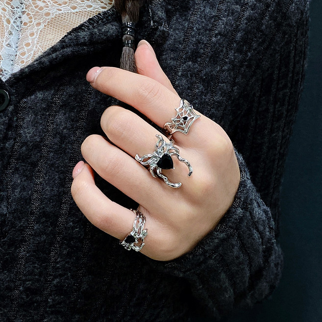 젤루나 여성용 큐빅 하트 거미 반지 3종 세트 B-198