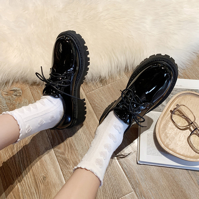 Elsso 女款英倫復古圓頭牛津鞋