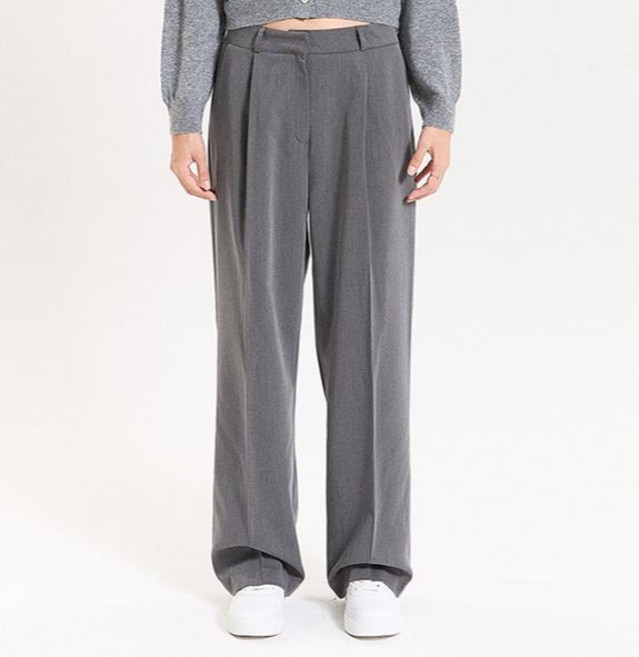 PINK PINEAPPLE 女款 MUTE TUCK 西裝褲