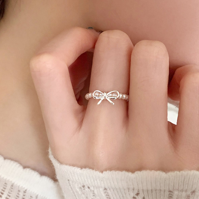 젤루나 여성용 리본 매듭 미니 라운드 레이어드 구슬 진주 볼 패션 밴딩 반지 B-170