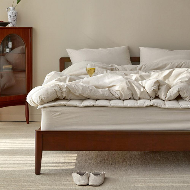 maatila 道茲 60支高密度純棉絎縫薄被, 亞麻米色