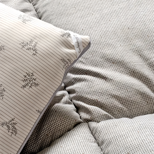 EmBrace 英柏絲 石墨烯發熱被保暖冬被胎, 初春