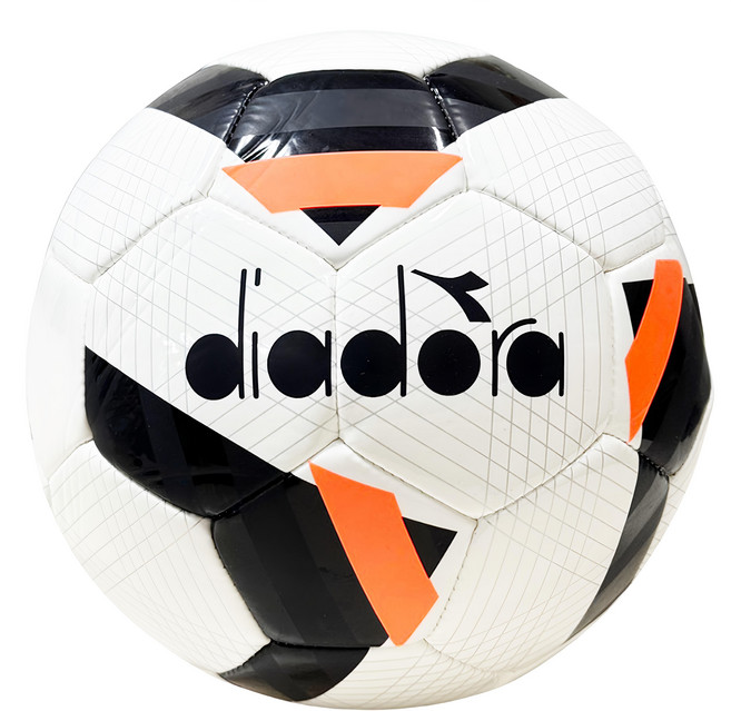 diadora 白紅低彈跳足球, 1個, DA176286-C0013