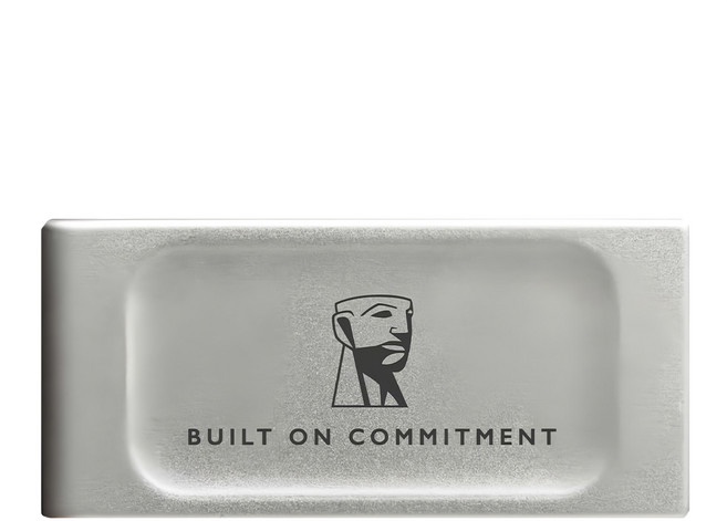 Kingston 金士頓 新版 行動固態硬碟 XS2000, 2TB, 銀色