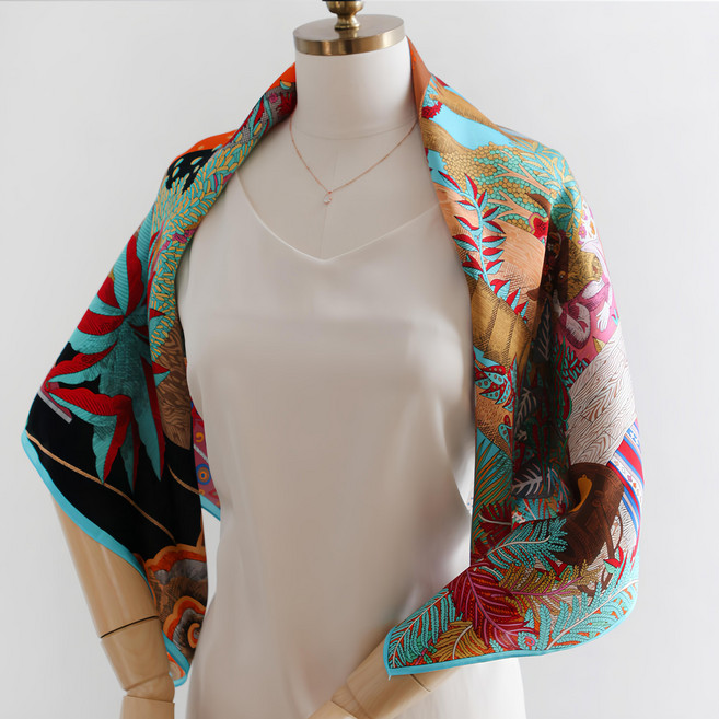 Vavisoo 100%真絲威尼托棕櫚印花方巾披肩