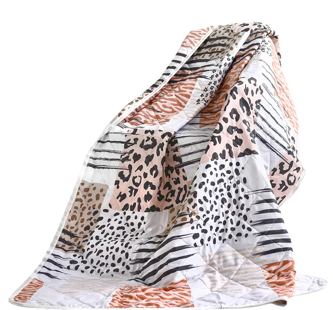 Blue Cat 藍貓 石墨烯涼被, 豹紋