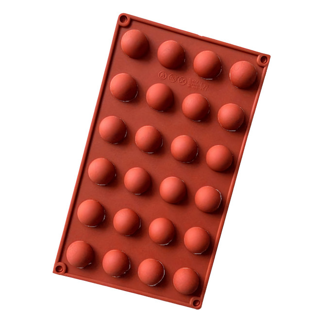 Betty's 焙蒂絲 24連半圓矽膠模 29 x 16.8 x 1.8cm, 紅棕色, 1個