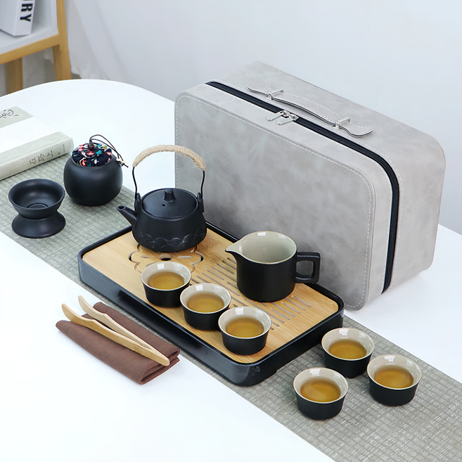 呵呵茶 麂皮 手提白色旅行箱 大套裝組, 茶壺 1個 + 茶杯 6個 + 茶盤 1個, 黑色, 1組