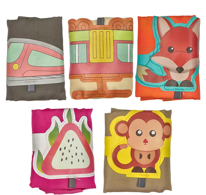 可折疊圖案式防潑水帶扣環保購物袋收納袋 5個 38 x 36cm 70g, 多色 - 款式隨機, 1組