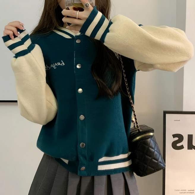 女款 圓領撞色字母拼接短版外套