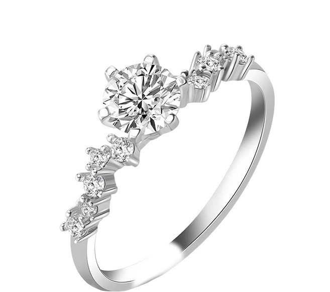 CF Diamond 女戒 莫桑鑽 無色透明 精湛切工 閃耀奪目光彩