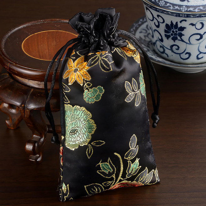 財神小舖 十二生肖開運祈福福袋 SM-0012-12 16 x 8cm 生肖豬, 黑色, 1個