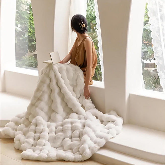 LoveCity 寢城之戀 托斯卡納兔毛x雲芙絨泡泡毛毯