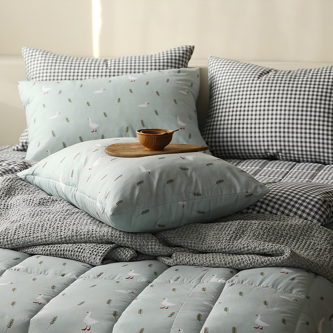 maatila Hug me系列 雙面薄被, Ms. duggy + Coco Grey