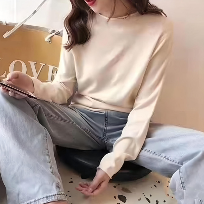 Chic韓版 女款 微卷邊小高領親膚打底衫 肩寬34cm 胸寬42cm 袖長50cm 袖寬9cm 下擺寬43cm 全長58cm