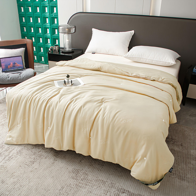 NATURALLY JOJO 銀離子抗菌手工蠶雙人絲被, 米黃色