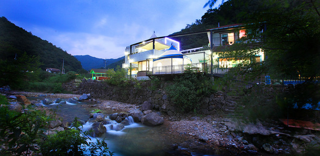 [가평군] 숲속계곡펜션