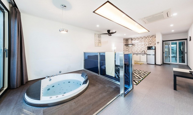 [거제시] 거제도 가조도풀하우스펜션