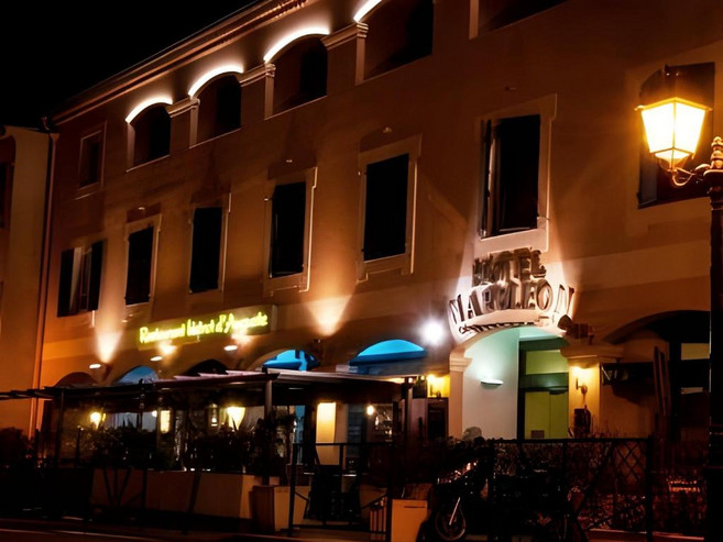 [라 투르비] 호텔 나폴레옹