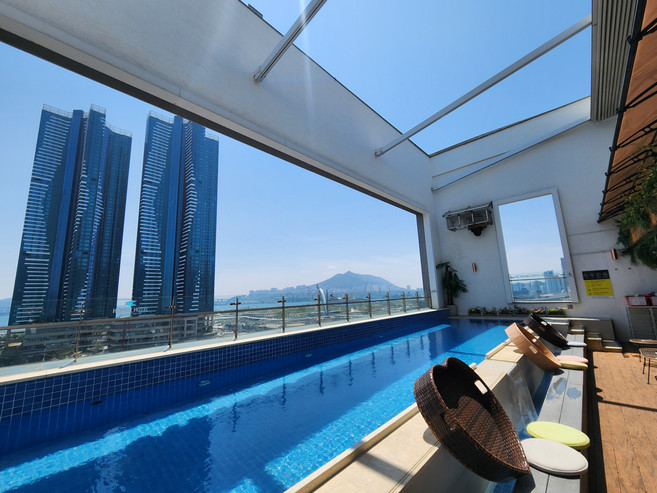 [부산역호텔] 하운드호텔 부산역♥루프탑 수영장 온수풀♥짐보관,주차♥스타일러,스마트티비♥부산관광지할인