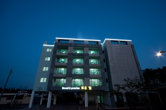 [서귀포/중문] 중문 가성비갑★보우힐리조트 펜션(취사가능,리뷰5점 만점)