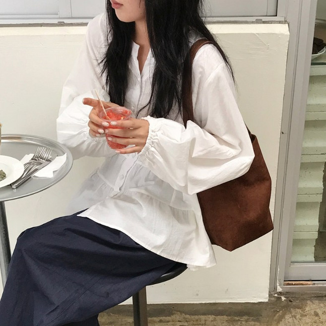 파이 라운드 퍼프 셔링 긴팔 블라우스