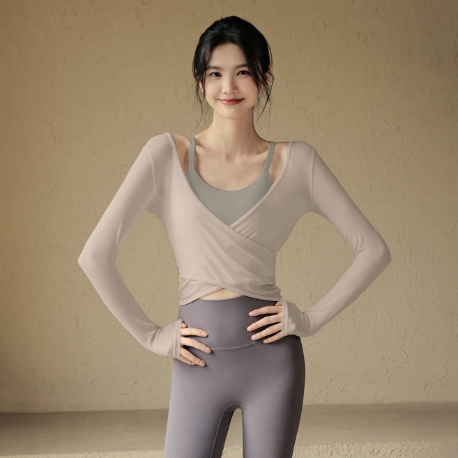 에브리몰닝 여성 섹시한 긴팔요가복 상의(부라탑+티)