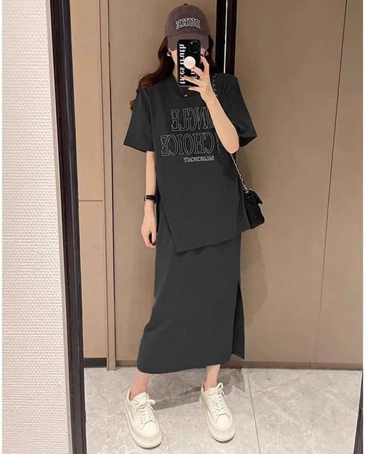 빅사이즈 캐주얼 패션 반팔 세트 상하의 여성 여름 루즈핏 트임 상의 반팔티 티셔츠 밴딩 롱 치마 스커트 투피스 WAWAMIYA