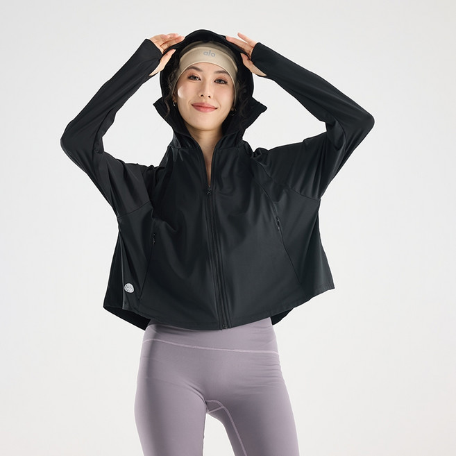 冰絲涼感斗篷式防曬外套 女款 UPF100+高倍防曬 速乾透氣抗UV 可拆帽簷設計 黑色 F碼