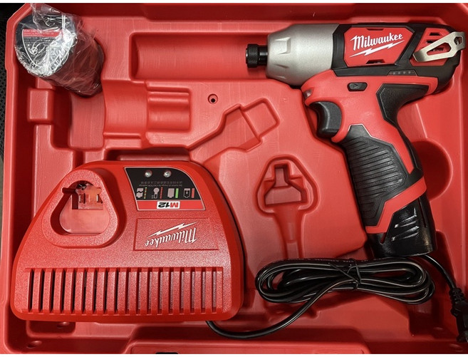 Milwaukee 米沃奇 M12BID 12V 鋰電 衝擊 起子機, 1個, 雙電發票統編