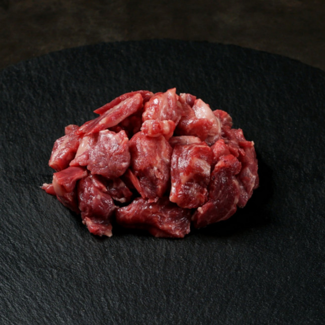 우가우가 암소 한우 1++ 등급 (8이상) 정육 세절 국거리용 덩어리 (냉장) 200g 1팩, 암소한우 1++등급 국거리 200g 덩어리, 1개