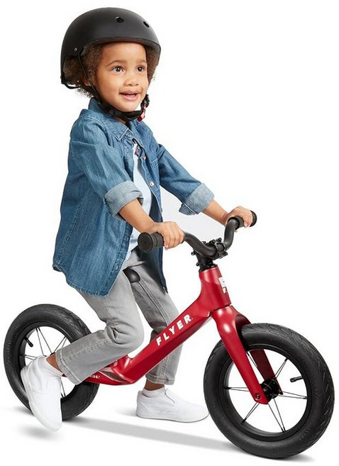 Radio Flyer Ultra Lite 밸런스 자전거 블랙 만 1.5-5세 아동용 빠른 학습을 위한 페달 프리 경량 프레임 고무 에어 타이어 도구가 필요 없는 조절, Red
