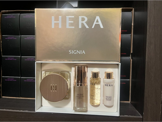 헤라 시그니아 크림 50ml 기획세트 (크림50ml + 세럼10ml + 워터에센스 20ml + 에멀전 20ml), 1세트